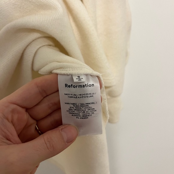 Reformation sweater dress - Picture 2 of 3